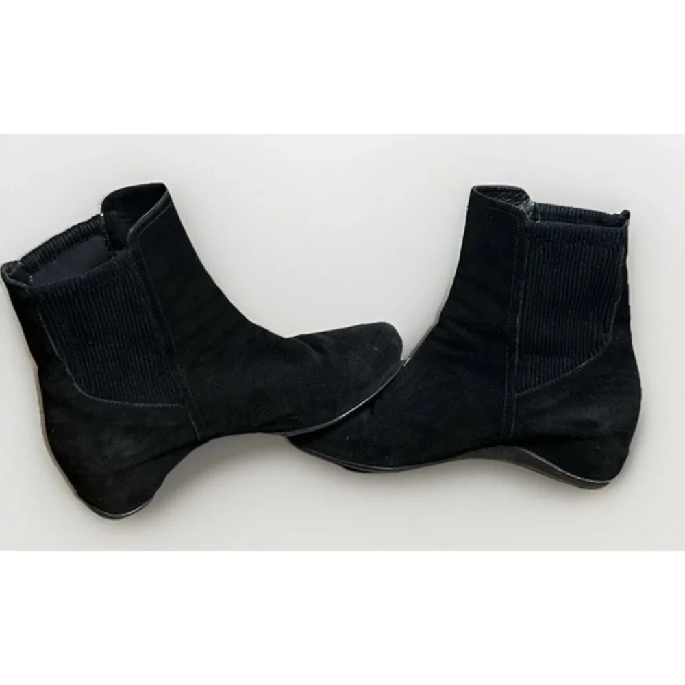 Aquatalia‎ Black Suede Ankle Boots 9 Weatherproof Italian Wedge Booties